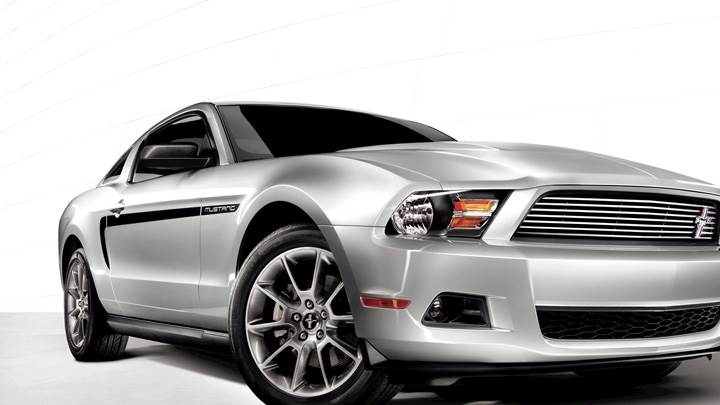 2011 Ford Mustang V6 In Silver Side Front Pose
